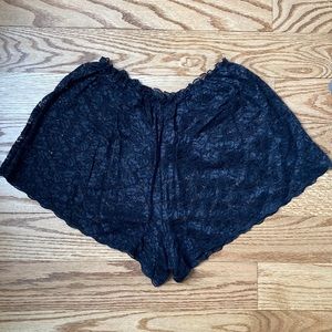 American apparel lace floral shorts